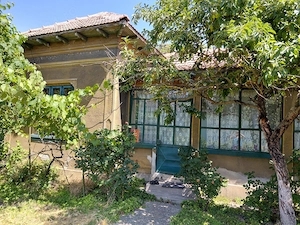 Vand casa si curte in satul Beiu, judetul Teleorman