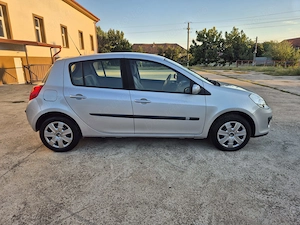Renault Clio 1.5 Diesel  Inmatriculat Ro  - imagine 6