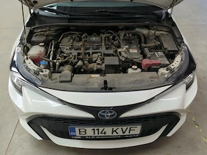 Toyota Corolla 1.8 hibrid - imagine 10