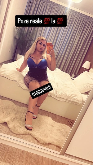 blonda miniona (Servici totale)