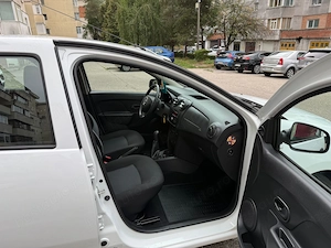 Dacia Sandero 1.2 bnz euro6, 25.200 Km carte service, masina este noua - imagine 9