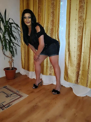 Transexuală cu forme apetisant poze rea îmi plac începătorii fac și show la Vet sau filmuleț cu mine