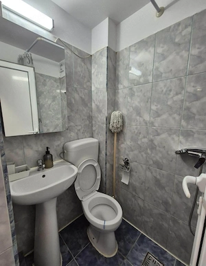 DE VANZARE: Apartament, o Camera la Metrou Drumul Taberei  - imagine 5