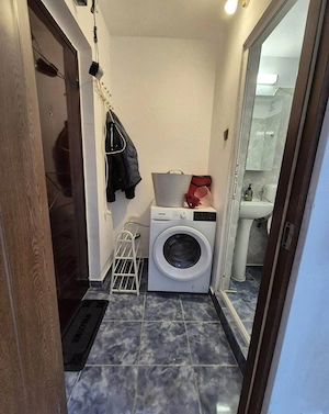 DE VANZARE: Apartament, o Camera la Metrou Drumul Taberei  - imagine 4