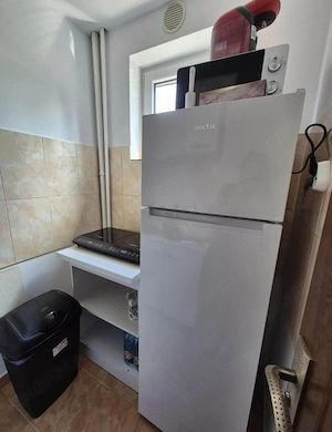 DE VANZARE: Apartament, o Camera la Metrou Drumul Taberei  - imagine 6