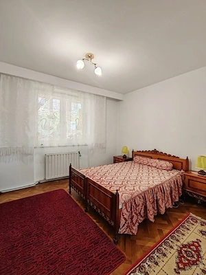 Apartament 3 camere decomandat, et. 2/4, cu garaj sub bloc - imagine 2