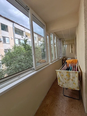 Apartament 3 camere decomandat, et. 2/4, cu garaj sub bloc - imagine 8