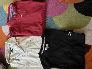 Vând tricouri Tommy Hilfiger, 55 Ron bucata 