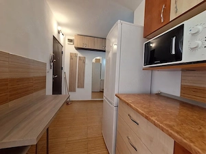 Apartament cu 1 camera-complet renovat-centrala proprie-38 mp utili-Freidorf - imagine 8