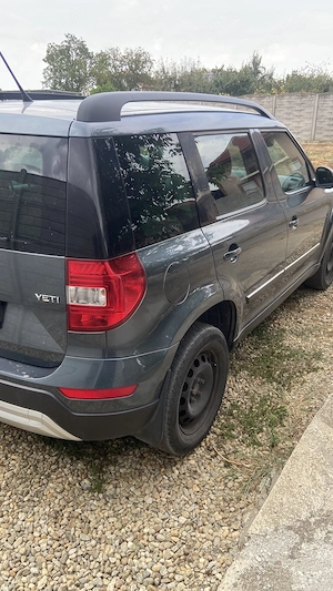 Vand Skoda Yeti 2016 153.000 km reali - imagine 5