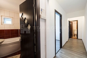 Apartament 3 camere, Racadau cu 2 parcari - imagine 6