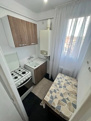 Proprietar, închiriez apartament 1 camera, zona Grivitei  - imagine 3