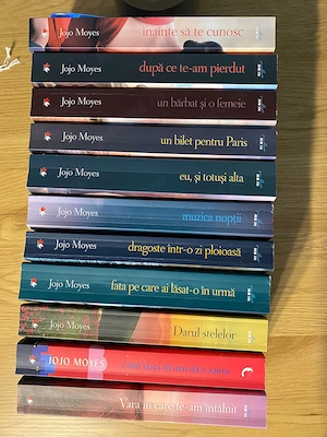 Vând cărți Jojo Moyes