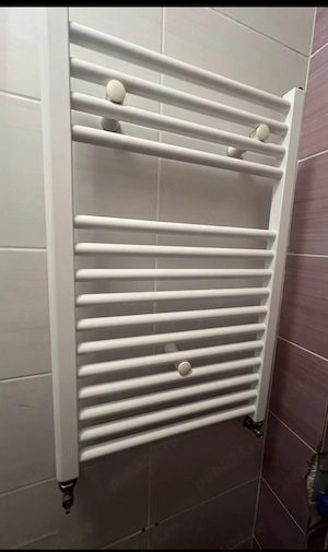 portprosop calorifer baie alb 80|50cm stare foarte buna