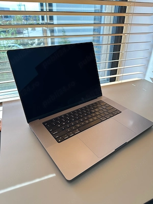 MacBook Pro 16 inch, M2 Pro 12-Core, 19-Core GPU, 16Gb Ram, 1Tb SSD, Space Grey - Apple Store SUA