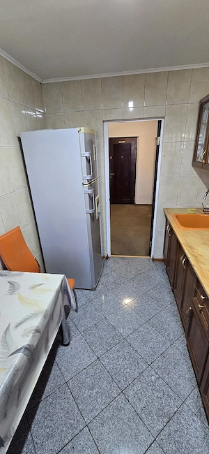 Apartament 2 camere decomandat, mobilat , etaj 2 langa  Parcul IOR (Metrou Titan la 7-8 minute) - imagine 10