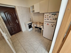 190 euro!!!.Garsoniera Et 3 Zona Buziasului - imagine 3