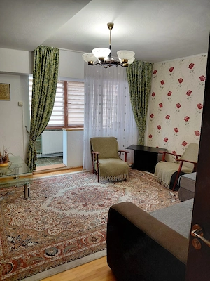 Inchiriez Garsonieră decomandata confort 1