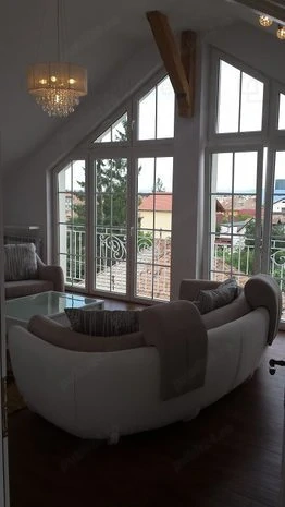 Inchiriez  penthouse, 210 mp, 5 camere