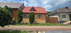 Casa  #238;n Viisoara, BN, stradal – teren generos 1265 mp - imagine 2