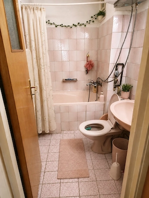 Vând Apartament 3 camere DECOMANDATE în Cisnădie | Acoperiș NOU în garanție, preț atractiv - imagine 4