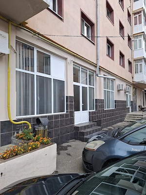 Spatii comerciale sau de locuit 