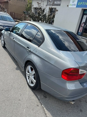 BMW e90 320i - imagine 3