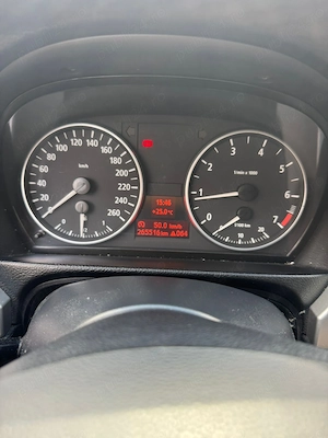 BMW e90 320i - imagine 5