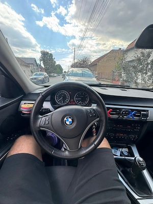 BMW e90 320i - imagine 4