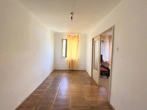  OCAZIE - Apartament 2 camere, 40 mp, parter - Piata Doina - imagine 5