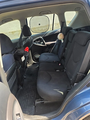 Vand Toyota Rav 4 2006 D-Cat 2.2 - imagine 6