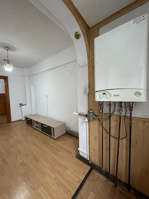 Vanzare apartament 3 camere, in Galati, Micro 13B, centrala, liber - imagine 6