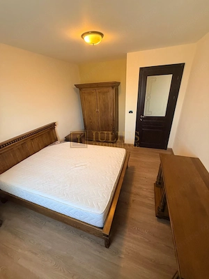 3 camere} Mosnita Noua-Castel Royal| apartament vintage| loc de parcare| balcon - imagine 2