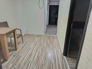 Vând ap 3 camere 103.000 euro