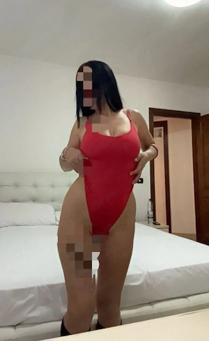 la tine sau la hotel 