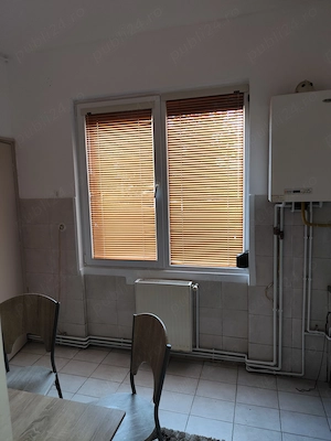Inchiriez studio, zona p-ța Tractorul, Brașov - imagine 2
