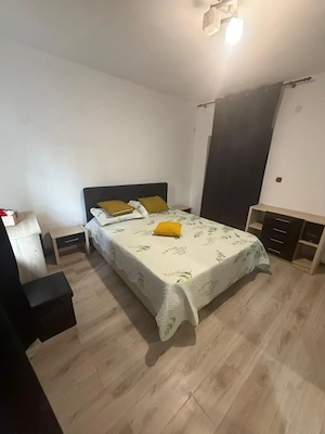  Se vinde casă spatioasa  și spațiu comercial – Butoiești, Mehedinți - imagine 7