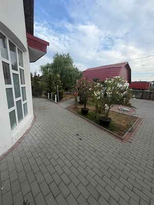 Se vinde casă spatioasa  și spațiu comercial – Butoiești, Mehedinți - imagine 16