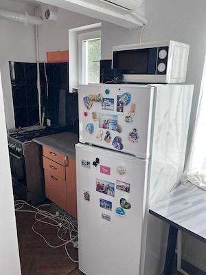 Închiriez apartament 2 camere  - imagine 2