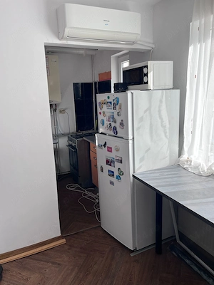 Închiriez apartament 2 camere  - imagine 7