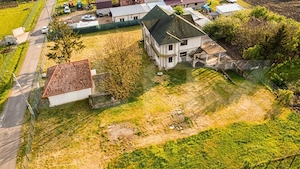 Casa 300mp, teren 1900 mp intravilan, 6 dormitoare, 2 garaje, Livada - imagine 6