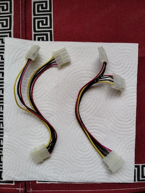 2 Extensii de cable MOLEX 