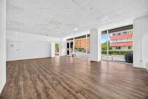 COMISION 0% | SPATIU COMERCIAL | 2 NIVELURI | CENTRUL CIVIC - imagine 2