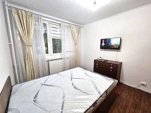 Închiriez Apartament cu 🏡 2 camere, centrală proprie, parcare, 1 Decembrie 1918 - imagine 4