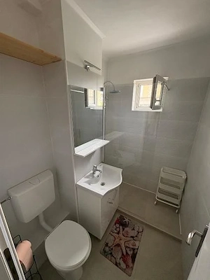 Inchiriez apartament cozy, 3 camere, luminos, pozitie excelenta - imagine 7