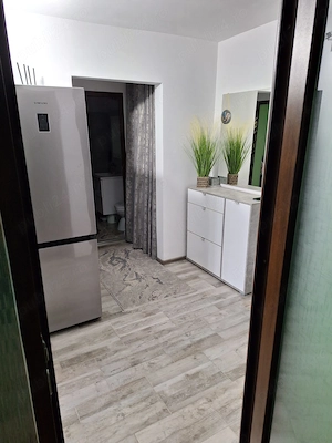De vanzare apartament 2 camere - imagine 2
