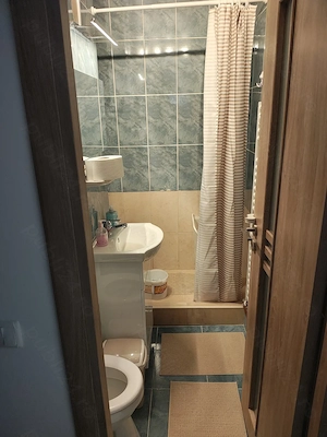 Închiriez apartament  - imagine 5