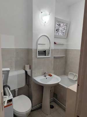 Inchiriez studio, zona p-ța Tractorul, Brașov - imagine 4
