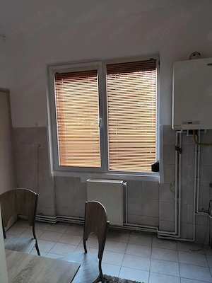 Inchiriez studio, zona p-ța Tractorul, Brașov - imagine 2
