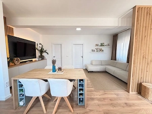 Apartament 2 camere la casa, mobilat premium, curte 80mp, prima inchiriere - imagine 4